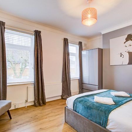 Statera Apartments - 2-Bed House In Stratford Лондон Экстерьер фото